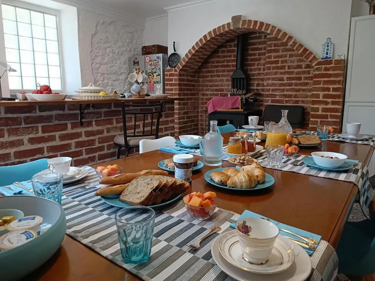 Maison Sur Le Lot Saint-Vincent-Rive-d'Olt Bed & Breakfast